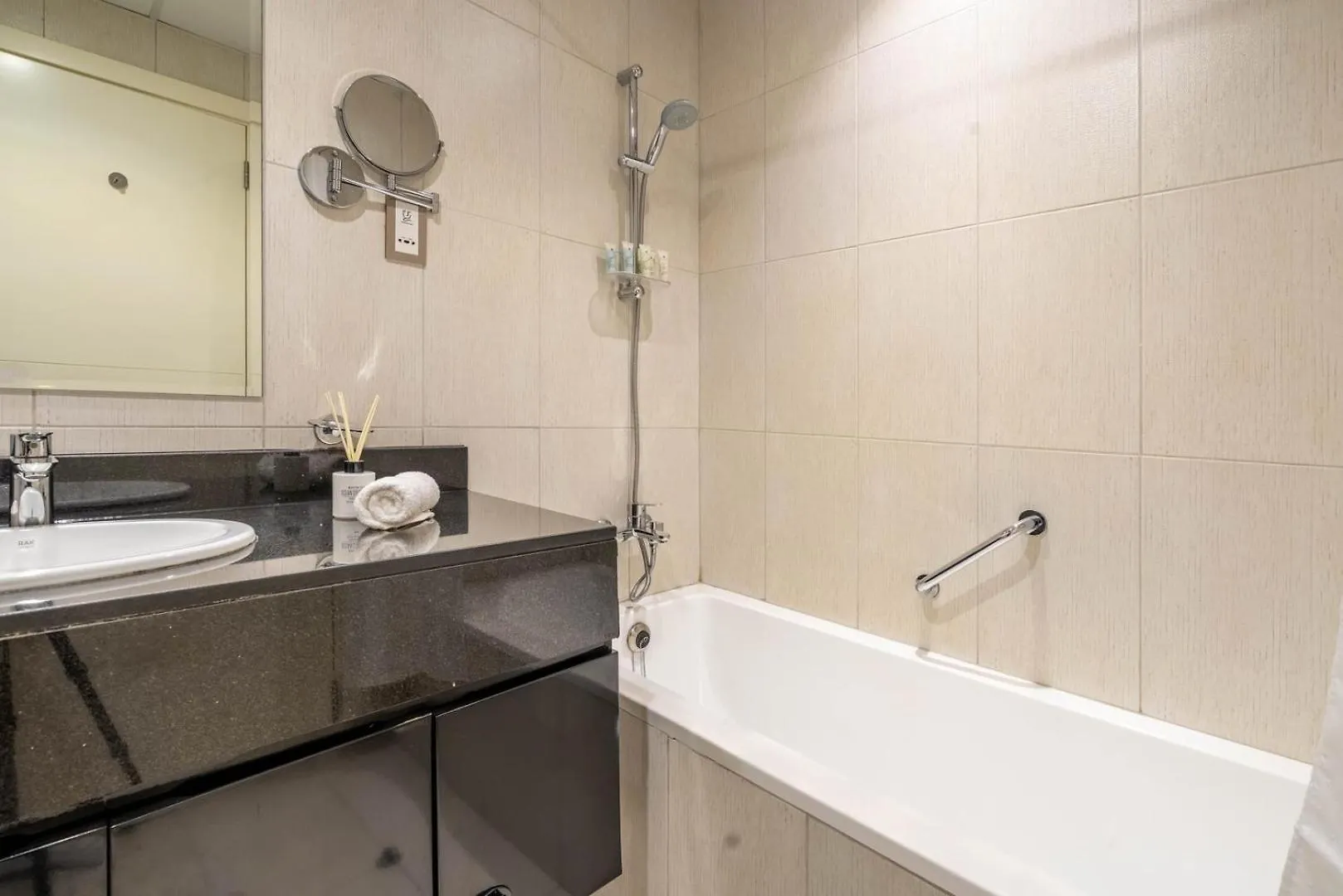 Guestready - Lux Retreat In Jvc Apartment Dubai 0*,